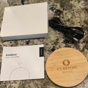 Bamboo Wireless Charger BAMBOO (BXF-WC090 - Clayton Hotels - Brand New!